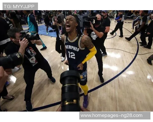 切尔西与沃特福特激战正酣比分揭晓引发球迷热议 切尔西与沃特福特激战正酣比分揭晓引发球迷热议